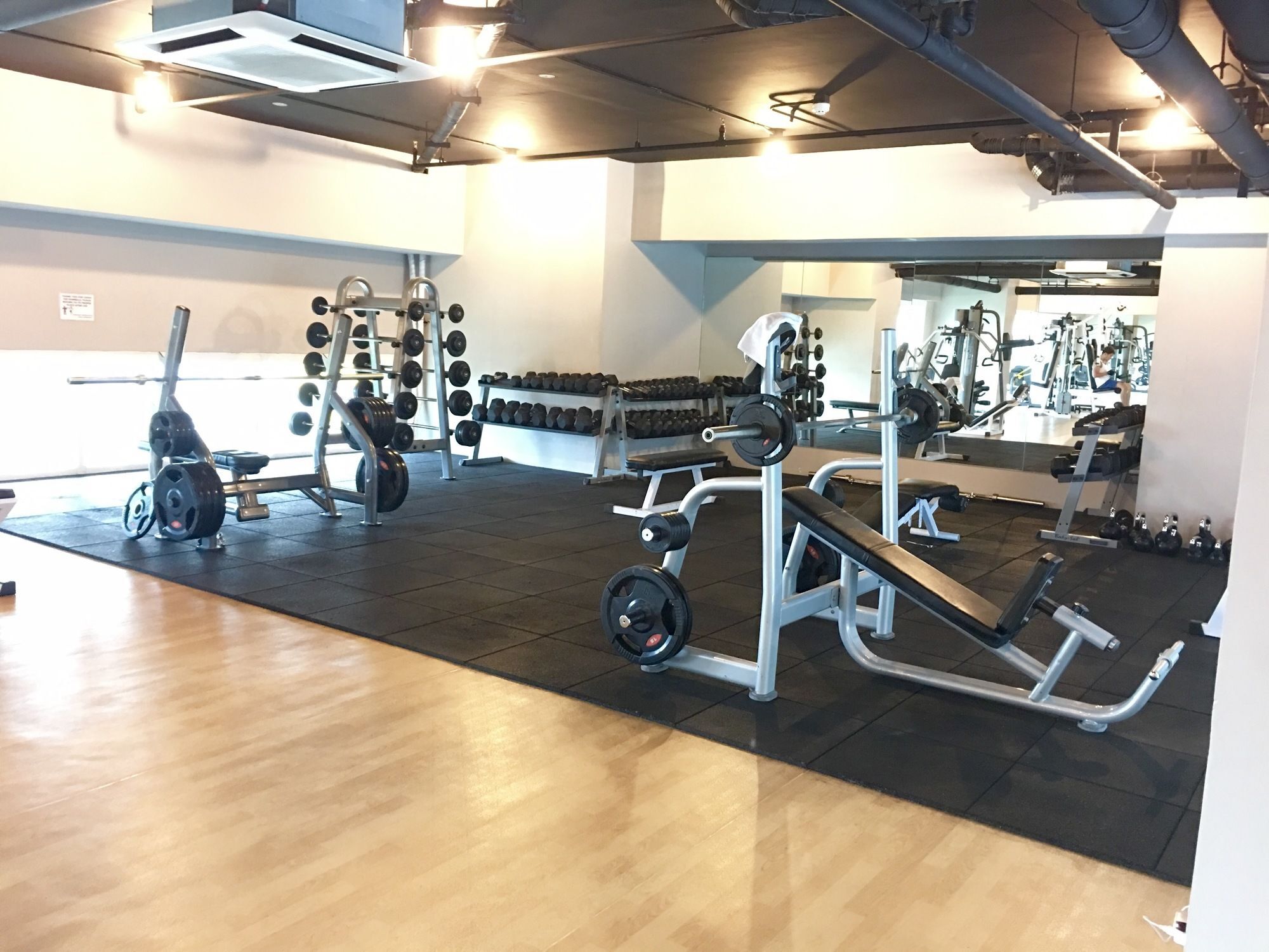 The Beacon Serviced Residences 마카티 외부 사진